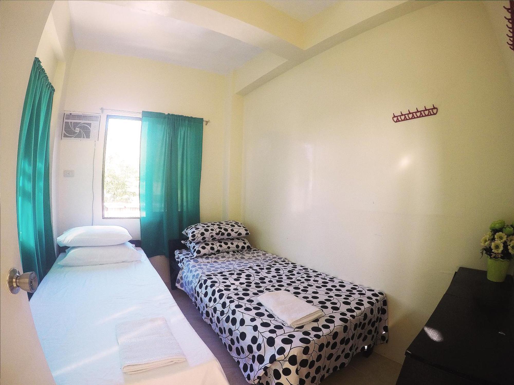Full Moon Hostel Корон Экстерьер фото
